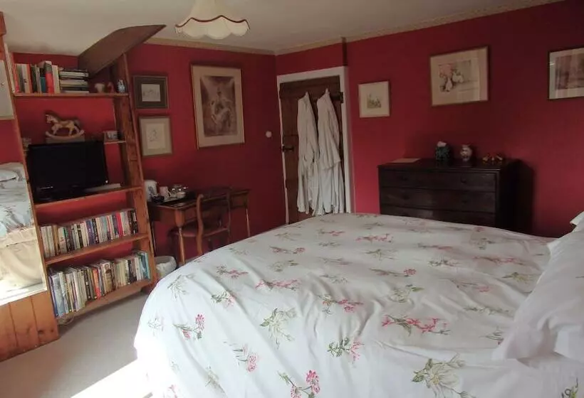 Old Keepers Cottage B&b
