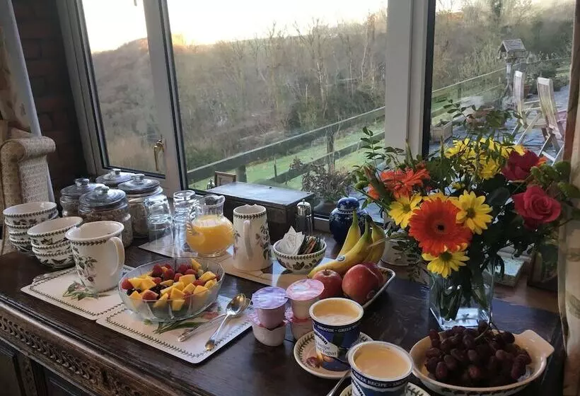 Old Keepers Cottage B&b