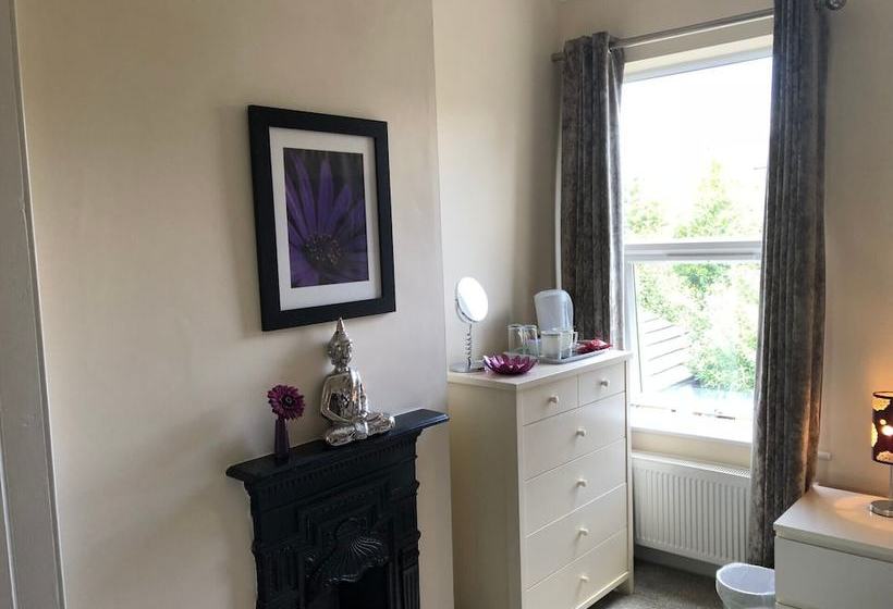 Пансион 202 Guesthouse