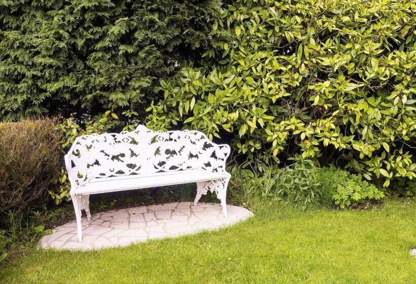 펜션 Braemar Guest House