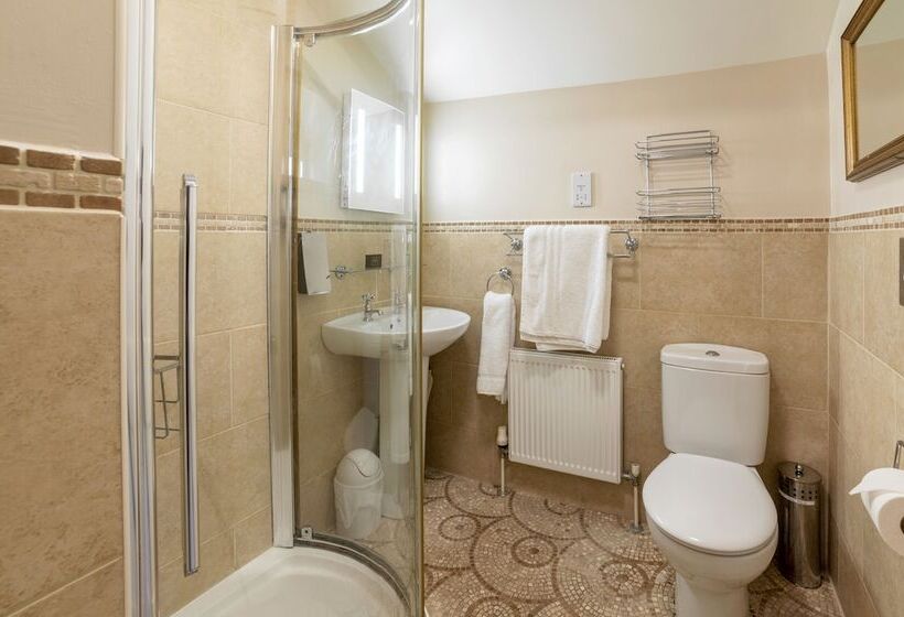 펜션 Charades Guest House