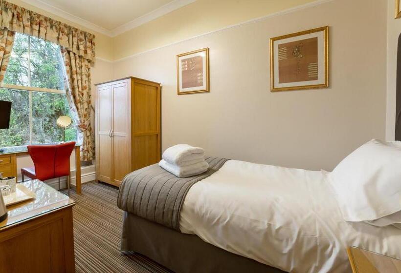 펜션 Charades Guest House