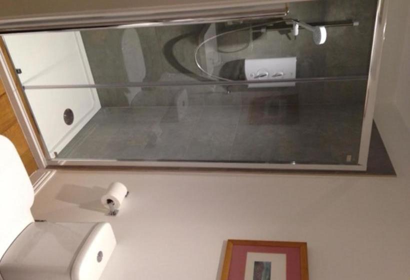 פנסיון Cherry Tree Guesthouse