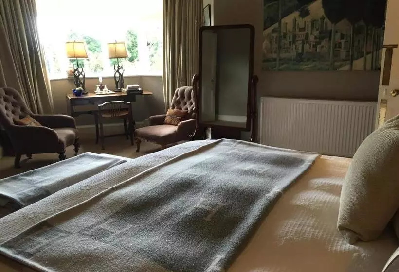 ペンション Fauhope Country House