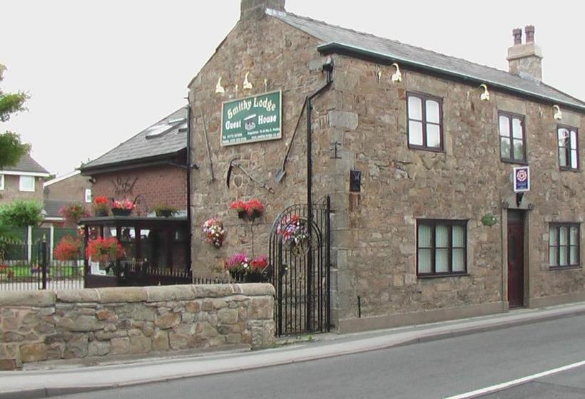 بنسيون Smithy Lodge Guest House
