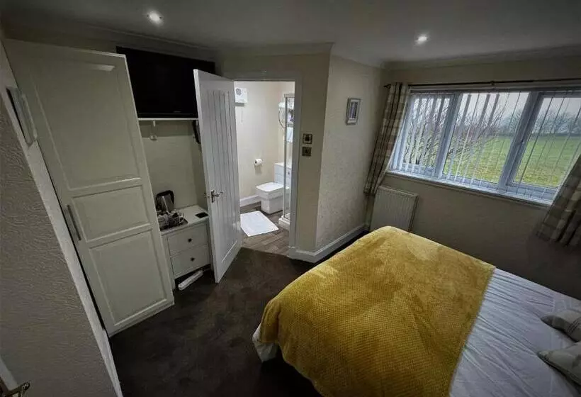 Majatalo Southpark House