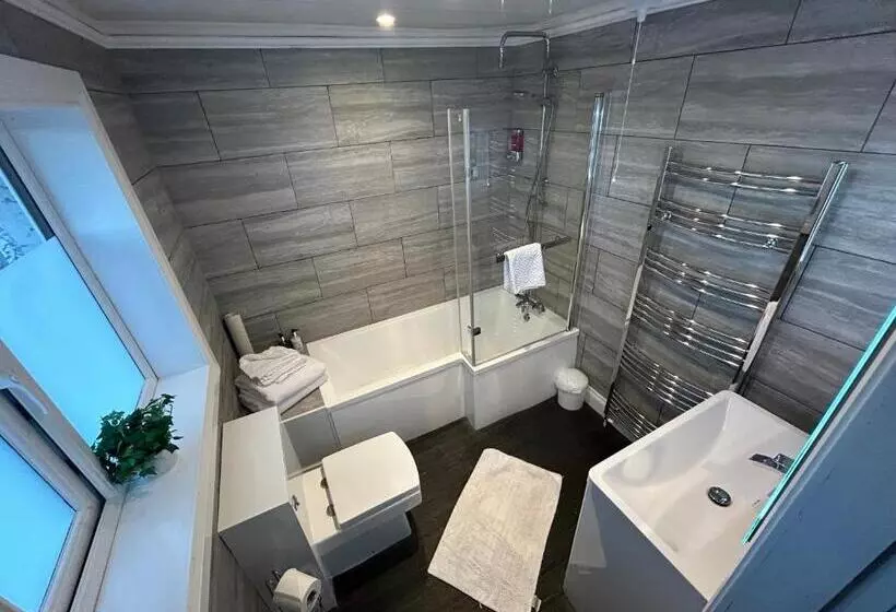 Majatalo Southpark House