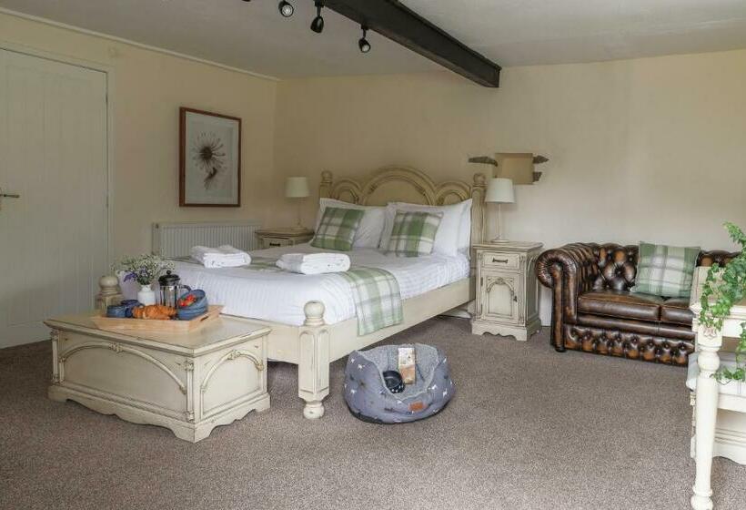 הוסטל Bearslake Inn