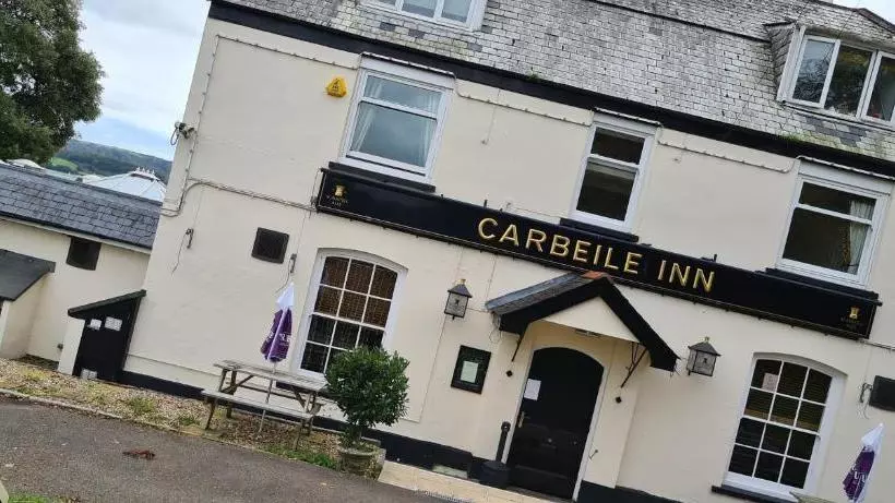 Alberg Carbeile Inn