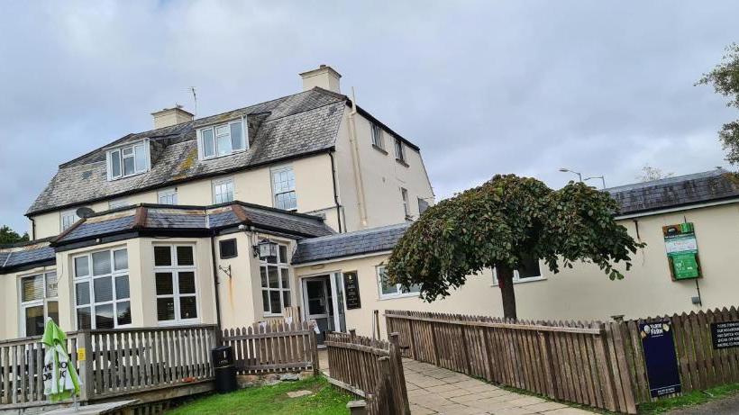 호스텔 Carbeile Inn