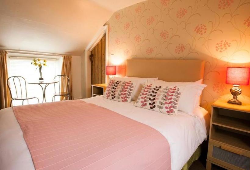 فندق صغير Hollybush Inn