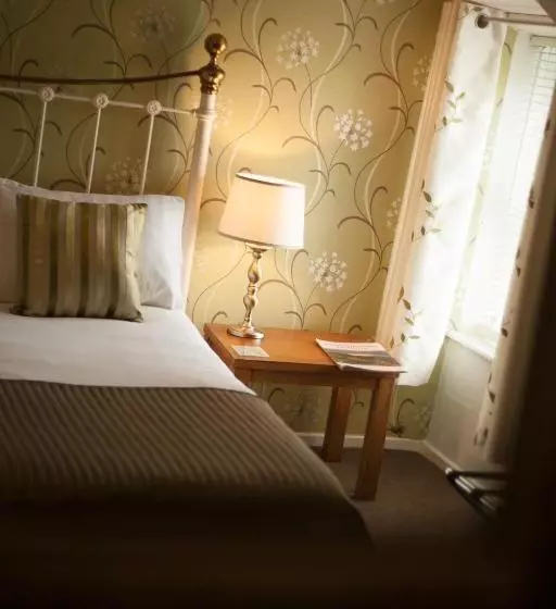 Retkeilymaja Hollybush Inn