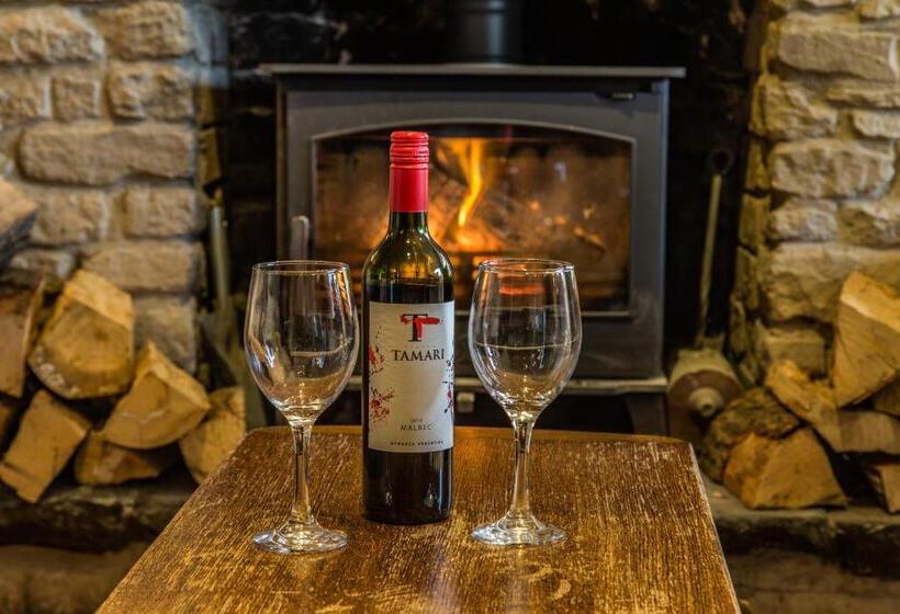 הוסטל The Bell At Old Sodbury