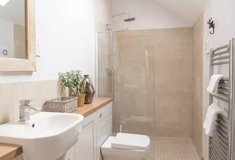 Retkeilymaja The Haughmond