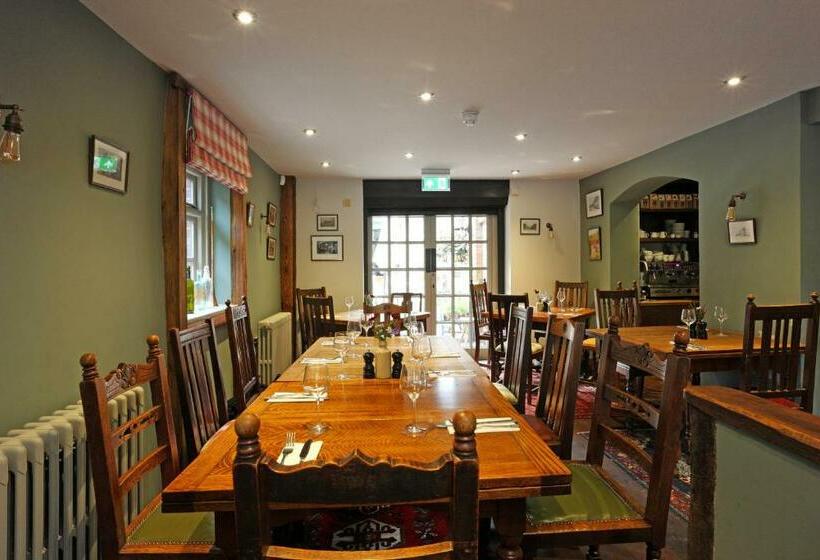 فندق صغير The Plough Inn