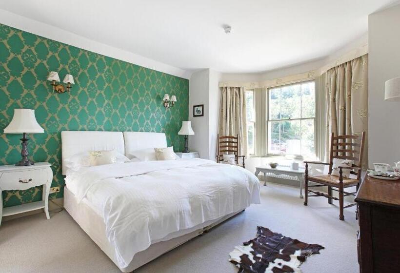 فندق صغير The Plough Inn