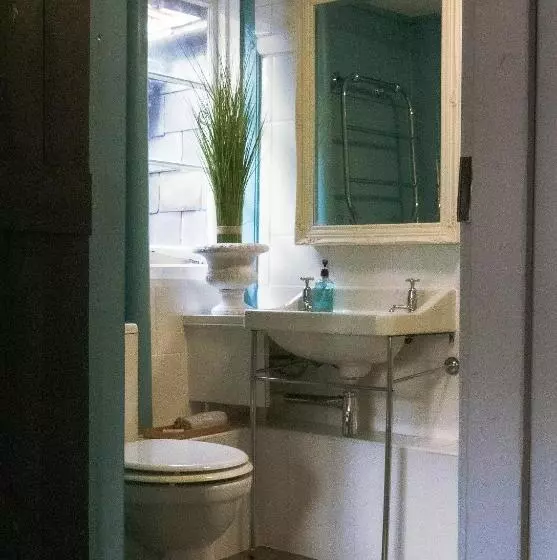 Retkeilymaja Ye Olde Smugglers Inne