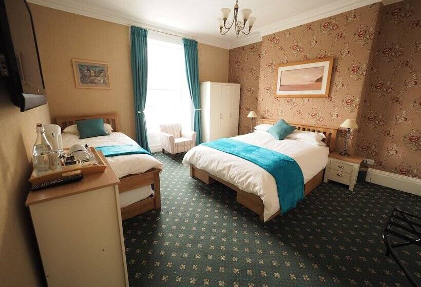 Bed and Breakfast Cowrie Guest House