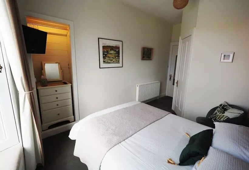 ベッドアンドブレックファースト Cowrie Guest House