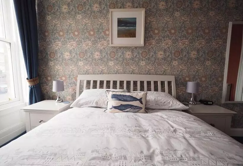 ベッドアンドブレックファースト Cowrie Guest House