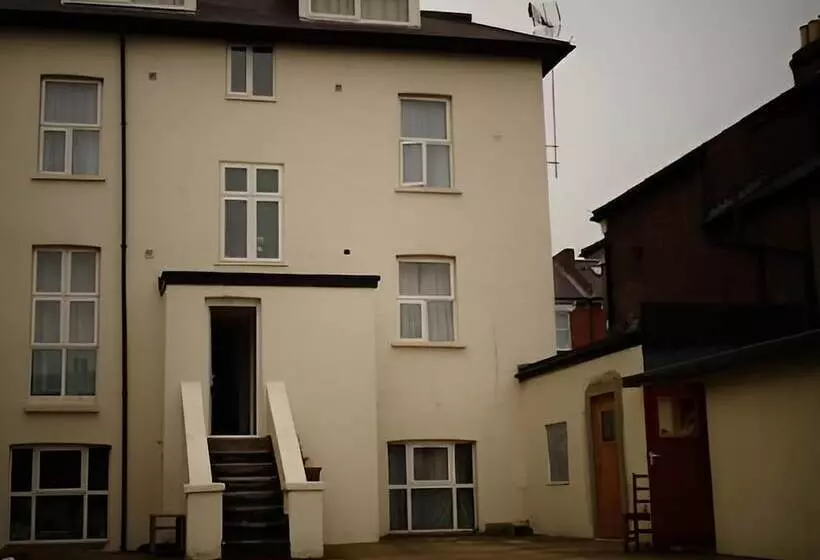 Majatalo Aron Guest House