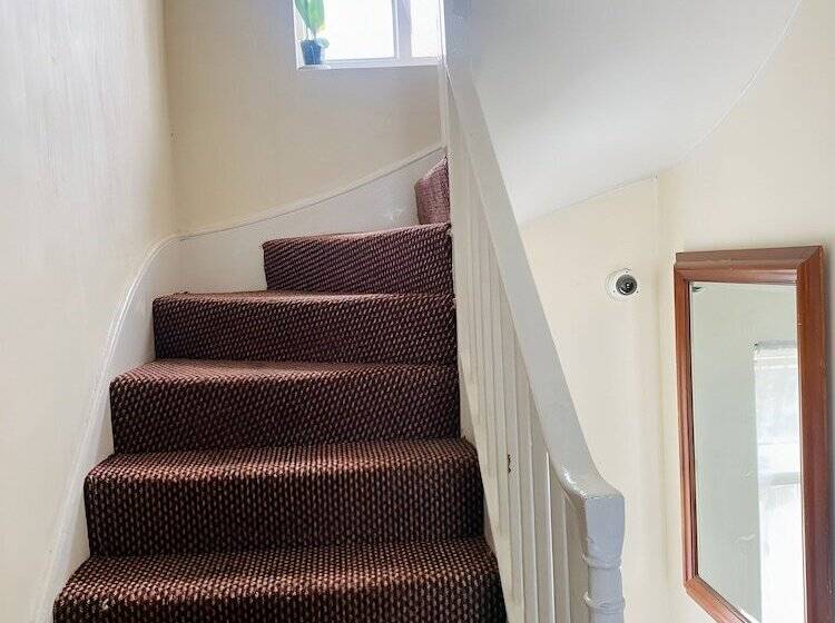 펜션 Aron Guest House