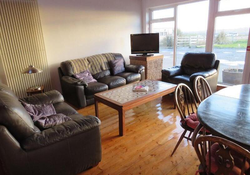 پانسیون Carnside Guest House