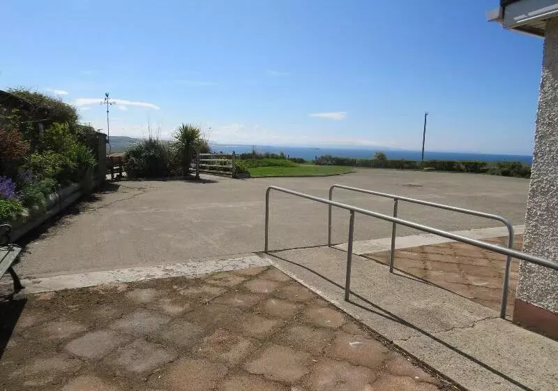 پانسیون Carnside Guest House