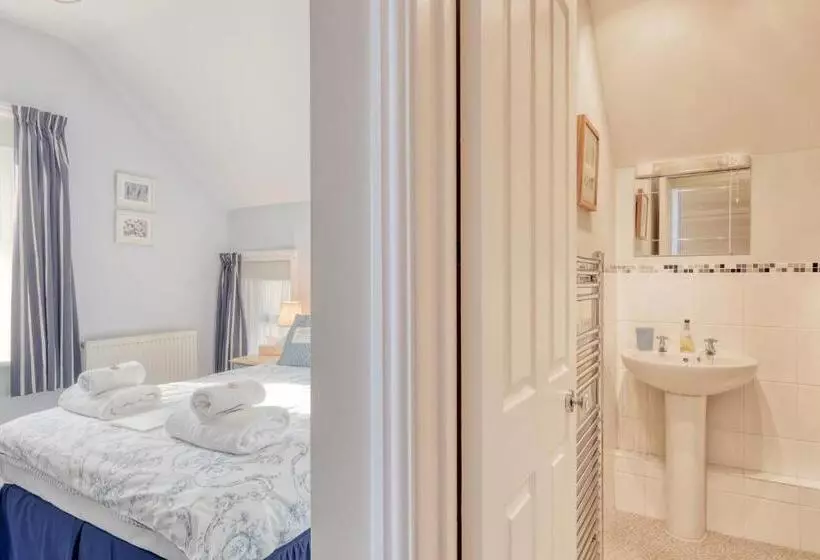 ペンション Ellinbrook Guest House