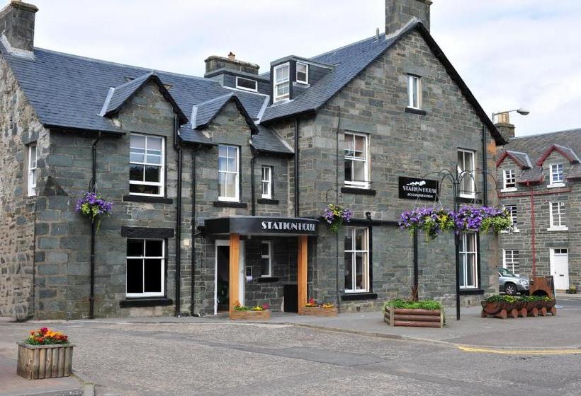 پانسیون Station House   Room Only