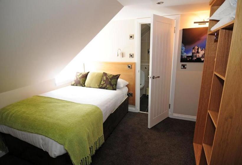 پانسیون Station House   Room Only