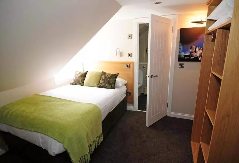 Majatalo Station House   Room Only