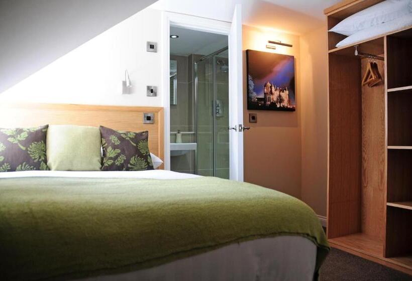 پانسیون Station House   Room Only