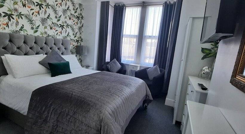 ペンション Sunflower Lodge