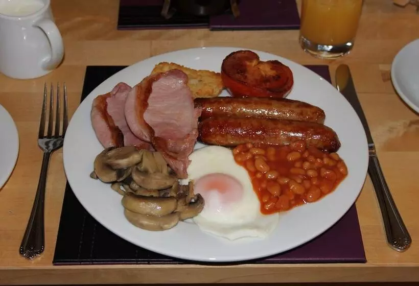 Majatalo Sunflower Lodge