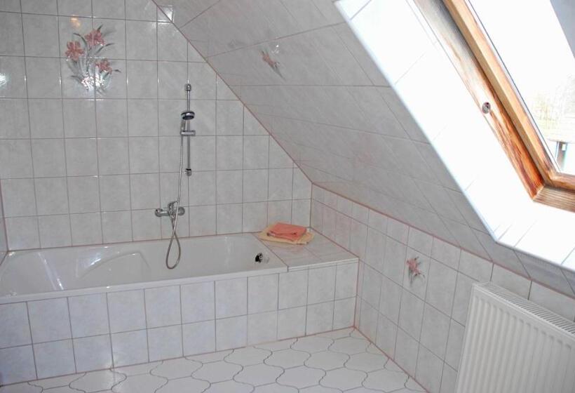 酒店 Ferienwohnungen Auf Dem Pommernhof