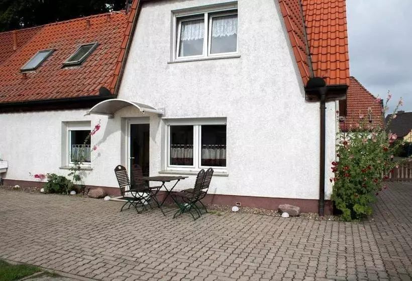 ホテル Ferienwohnungen Auf Dem Pommernhof