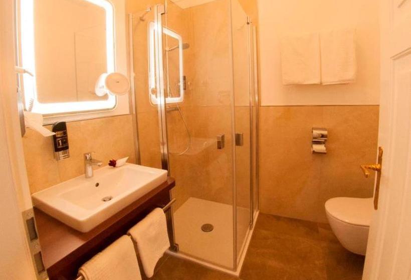 Pension Villa Kleine Wartburg