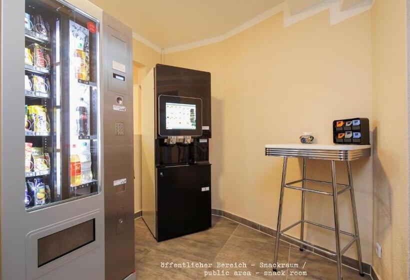 הוסטל Amaroo Gästehaus Potsdam “charlottenhof”