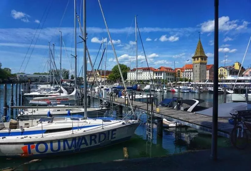 Majatalo Gästezimmer Hozici