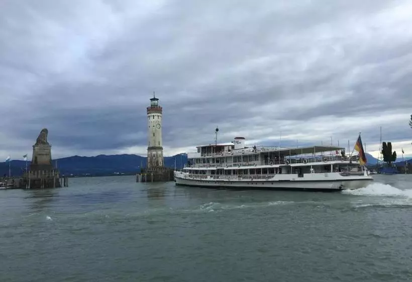 Majatalo Gästezimmer Hozici