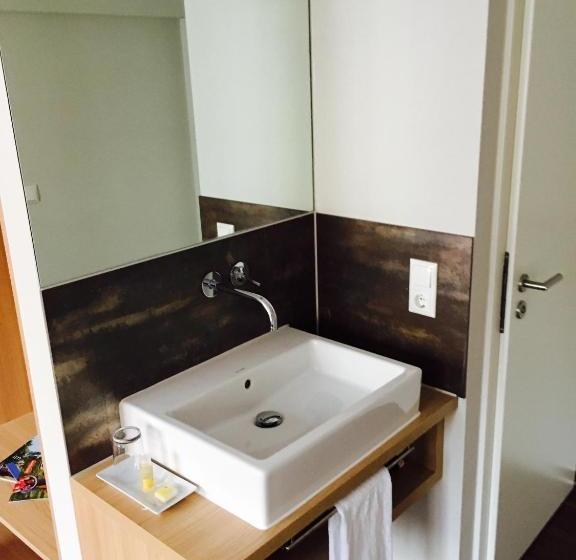 הוסטל Brauereigasthof Krone öhringen