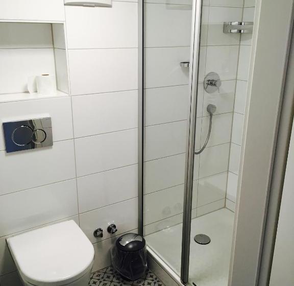 הוסטל Brauereigasthof Krone öhringen