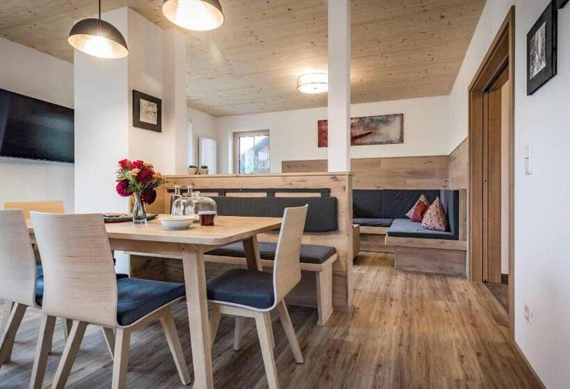 Hotel Urlaub Am Regen – Ferienhof Dirnberger