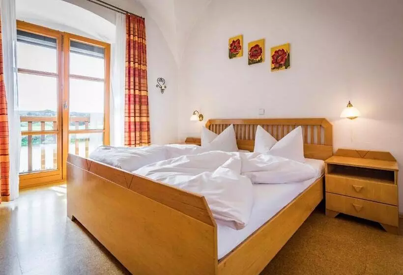 ホテル Urlaub Am Regen – Ferienhof Dirnberger