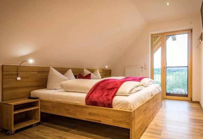 ホテル Urlaub Am Regen – Ferienhof Dirnberger