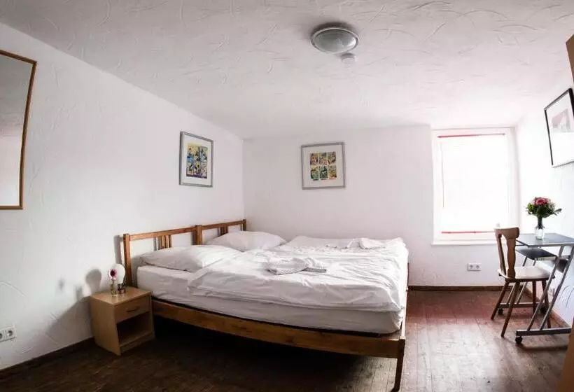 Majatalo Bauer Schmidt Weilerbach Bauer`s Budget