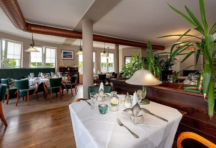 Sur La Mer   Pension Garni