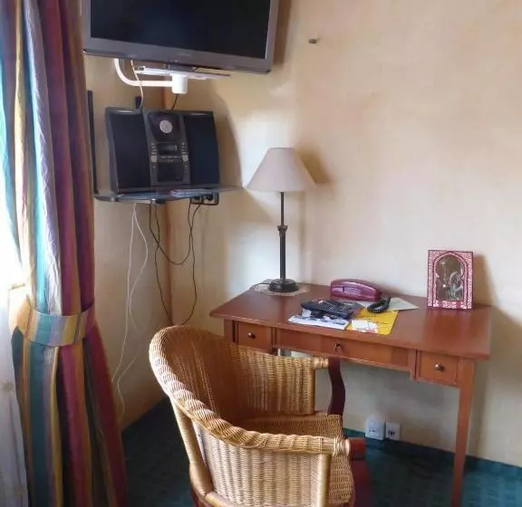 Retkeilymaja Gasthaus Storchen Hellas