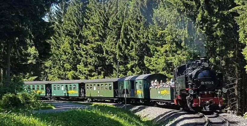 ペンション Gastehaus Hutweide